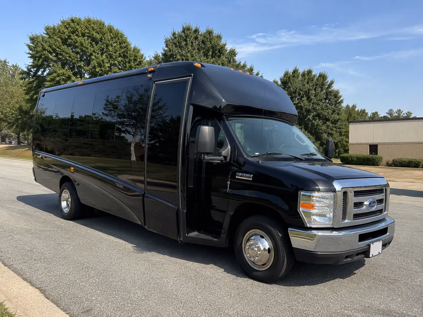 find and book transportation for your next airport transfer 4