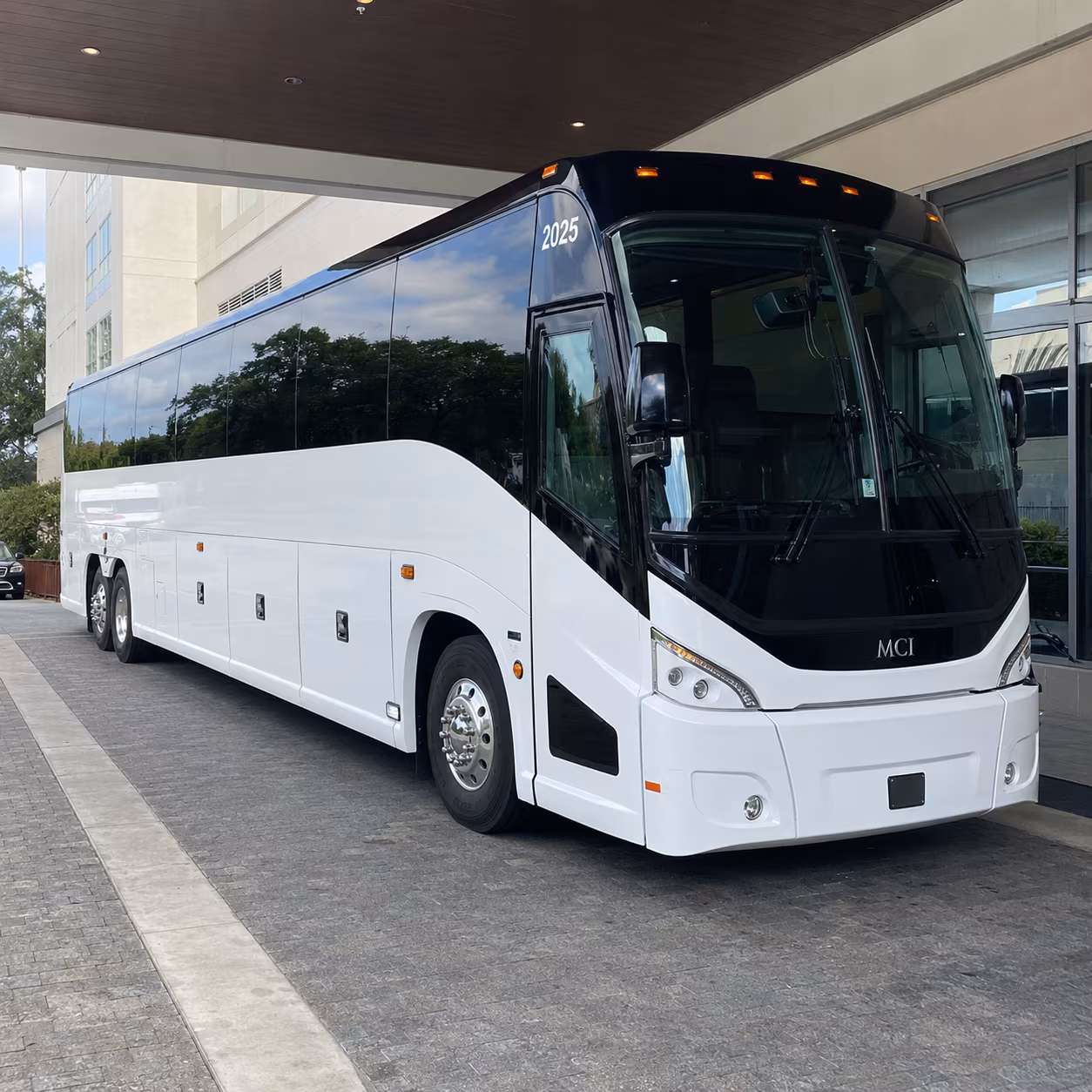 newport beach 54 passenger charter bus