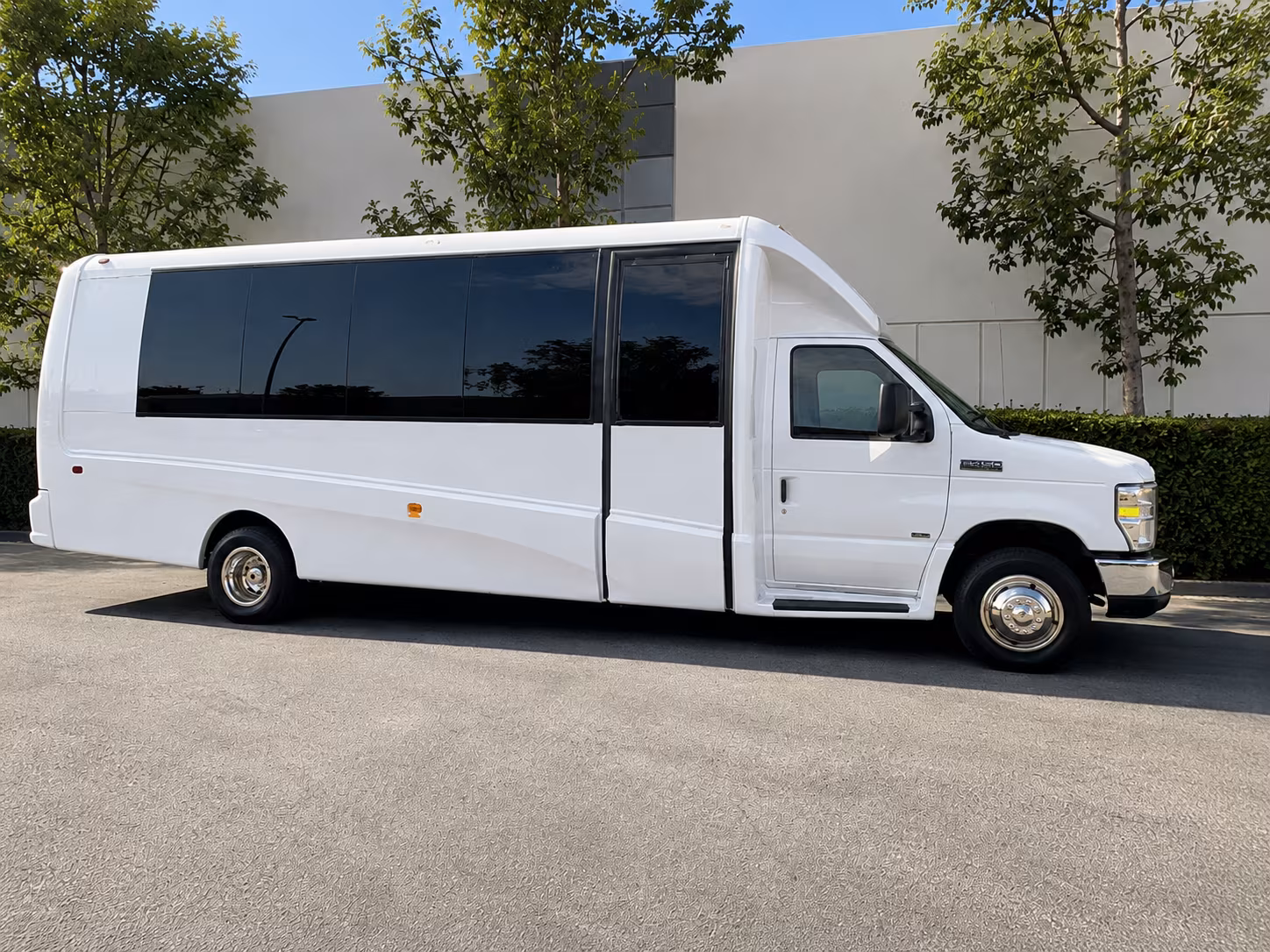 newport beach bus rentals